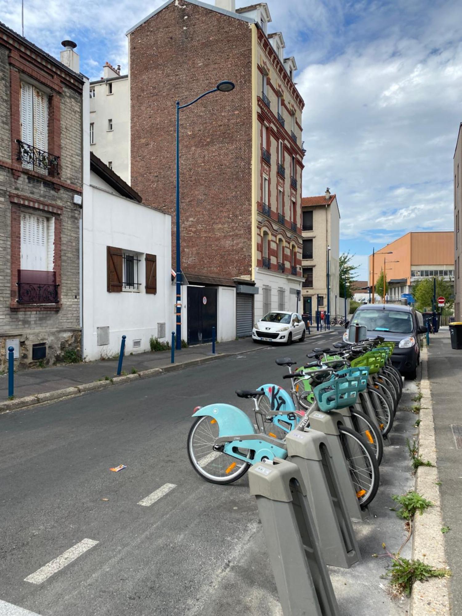 Paris-Eiffel, Bienvenue -Terrasse -Netflix Apartment Pantin Exterior foto